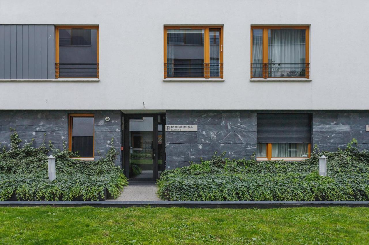 Apartments Krakow Masarska Free Parking By Noclegi Renters Bagian luar foto